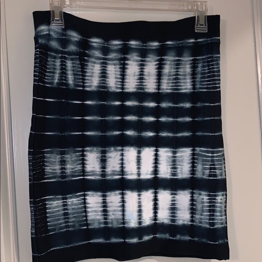 BCBG MAXAZRIA tie dye bandage skirt